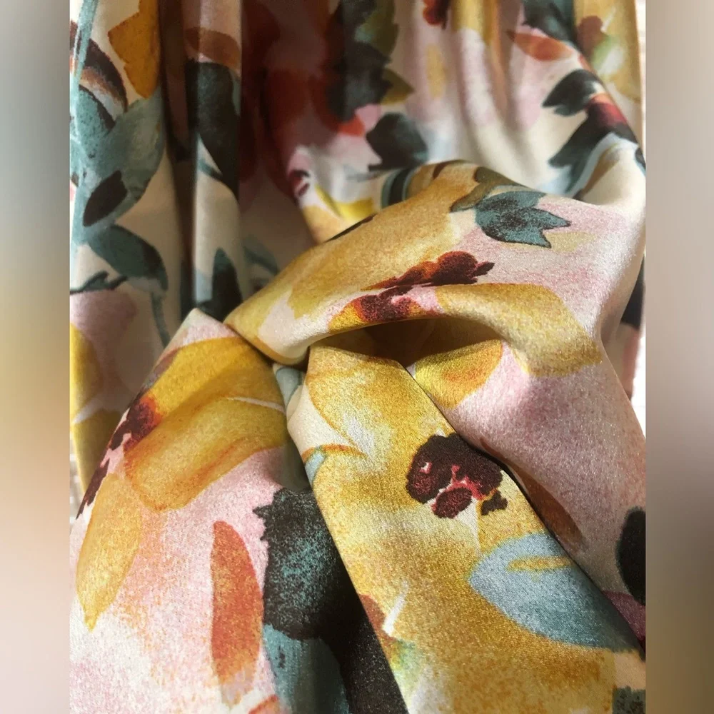 🩷SILKY DRESS - Picture 5 of 13